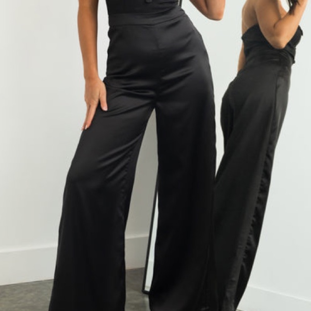 H&M Elegant black strapless jumpsuit